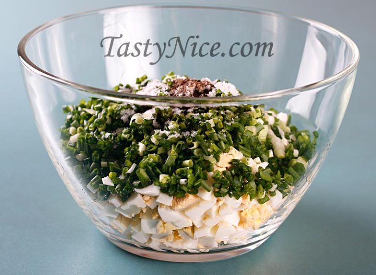 Пирожки с луком и яйцом — Tasty nice