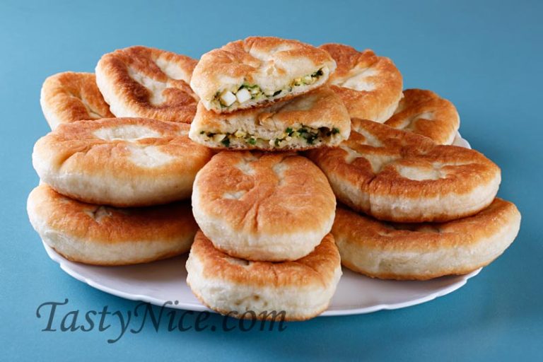 Пирожки с луком и яйцом — Tasty nice